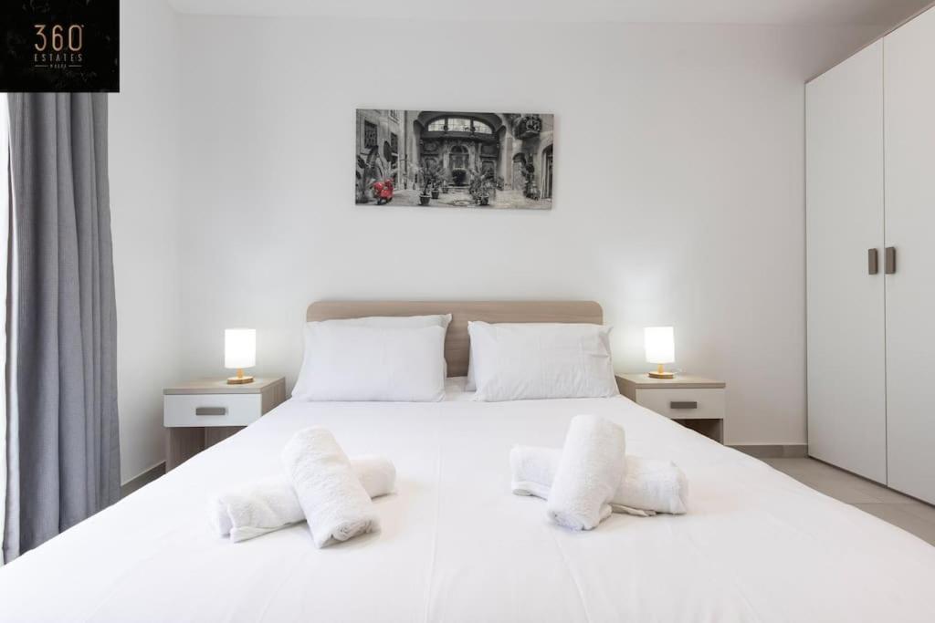 Spacious, Beautiful Central Penthouse With Bbq By 360 Estates Pietà エクステリア 写真