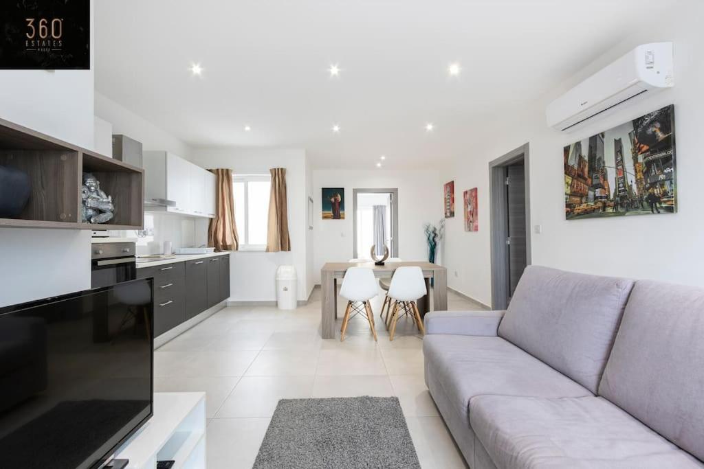 Spacious, Beautiful Central Penthouse With Bbq By 360 Estates Pietà エクステリア 写真